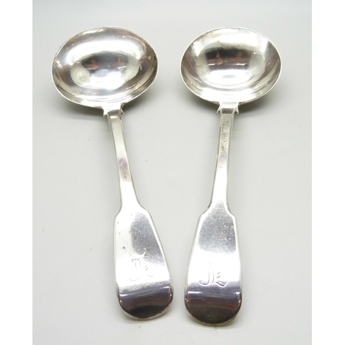 856 - A pair of Georgian silver ladles, London 1827, 127g