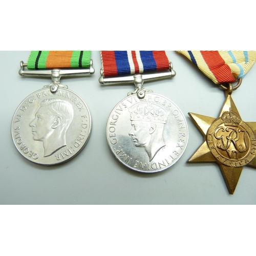 868 - A group of six WWII medals