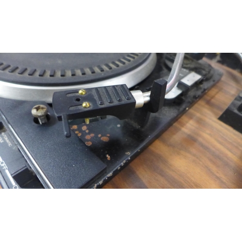 2122 - An Alpha 120M with twin BSM automatic turntables in carry case