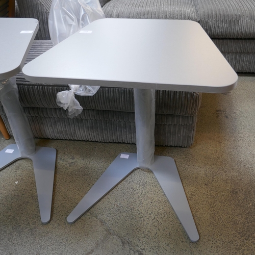 1563 - A heavy metal laptop table with laser cut base