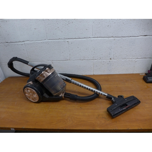 2151 - A Tower 240v 700w cylinder vacuum cleaner (model T102000BLGPETS)