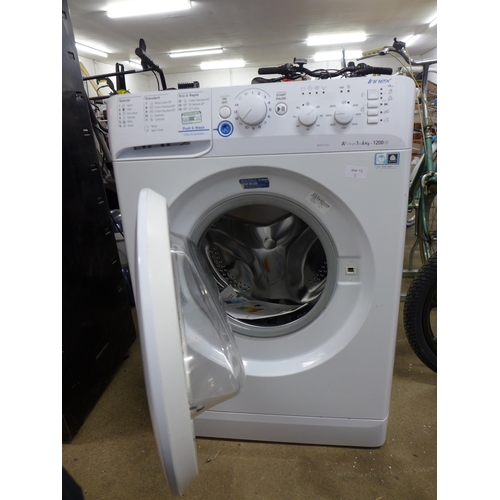 2160A - An Indesit Innex 6kg 1200 spin washing machine, model number XWSC 61251