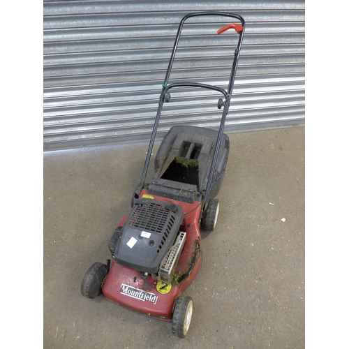 2174 - A Mountfield HP470 petrol driven lawn mower with a 45cm cutting width