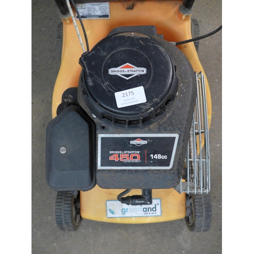 2175 - A Greatland GLTO 450 B 40 P petrol driven lawnmower with a Briggs and Stratton 450 Series 148cc petr... 