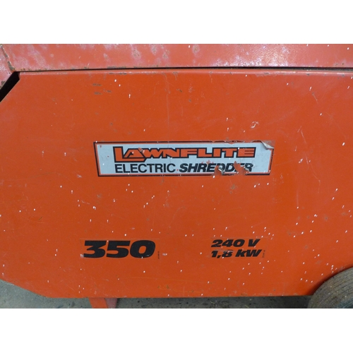 2182 - A Lawn Flite 240v 1.8kw wood chipper shredder - W