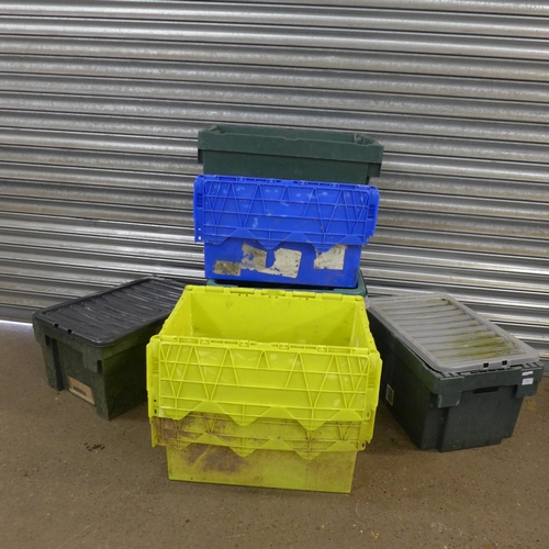 2205 - 8 Assorted plastic storage boxes