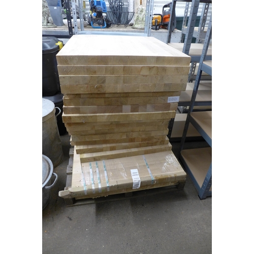 2236 - A pallet of 20 oak worktop offcuts