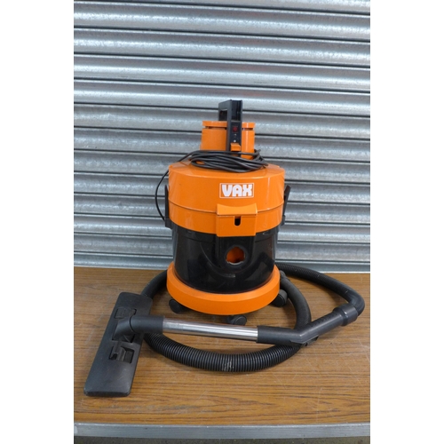 2254 - A Vax carpet and upholstery  vacuum cleaner