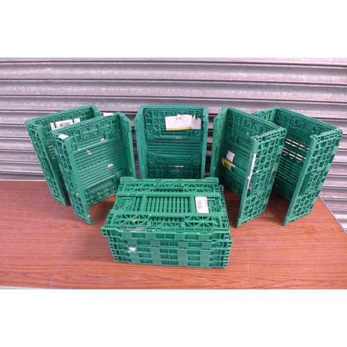 2310 - 10 Green plastic folding trays, 60 x 40 x10 cm