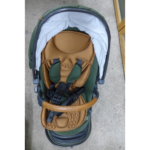 2273 - An Egg infant and child transport system including push chair and pram attachments and rain cover et... 