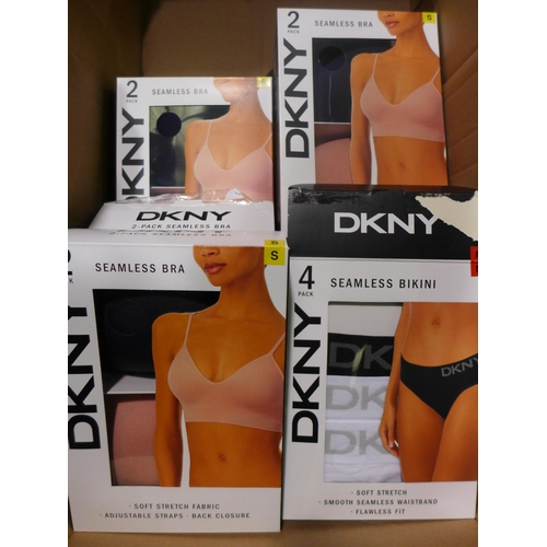 3061 - Assorted DKNY seamless bras and briefs - sizes S & M  * This lot is subject to vat