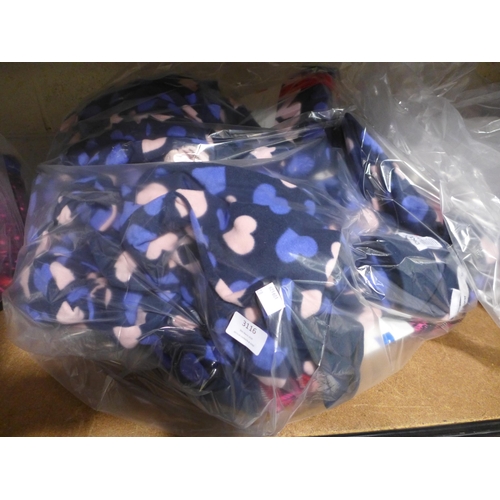 3116 - Ladies assorted PJ sets incl mainly DKNY - mixed styles and sizes  * This lot is subject to vat