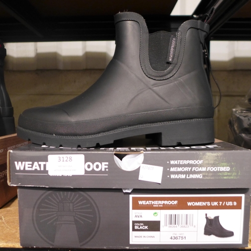 3128 - Pair of women's black weatherproof ankle boots - UK size 7 * This lot is subject to vat