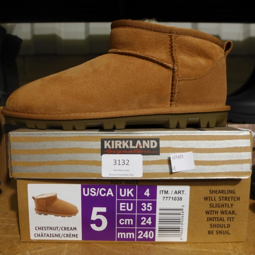 3132 - Pair of women's/kid's chestnut Shearling ankle boots  - UK size 4