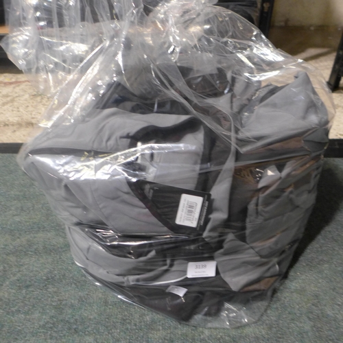 3139 - Quantity of men's grey and black Callaway zip up jacket - mainly size L   * This lot is subject to v... 