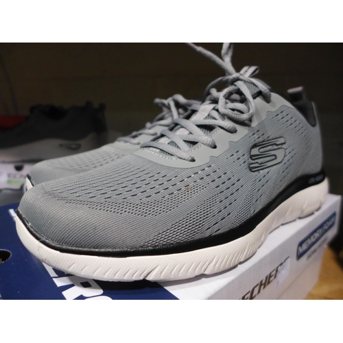 3147 - Two pairs of men's light grey Skechers - Uk size 10 * This lot is subject to vat