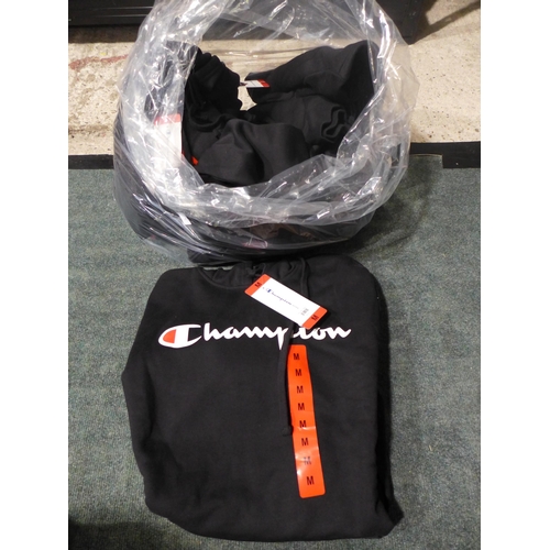 3156 - Quantity of men's Champion black hoodies - size M  * This lot is subject to vat