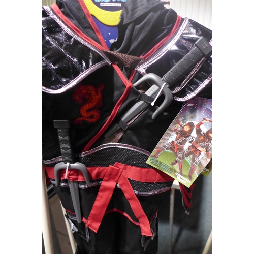 3178 - Kid's Dragon Ninja fancy dress costume - size 5-6 * This lot is subject to vat