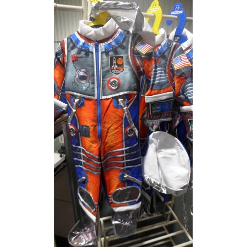 3182 - Four kid's Astronout fancy dress costume - sizes 5+6 + 7-8 * This lot is subject to vat