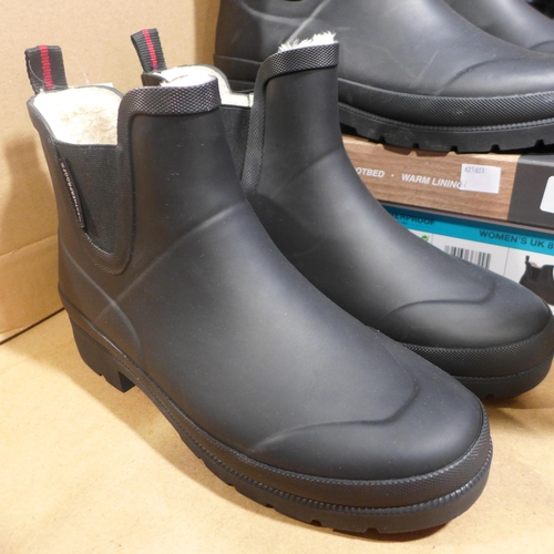 3196 - Two pairs of women's weatherproof - ankle boots - sizes UK 7-8  * This lot is subject to vat