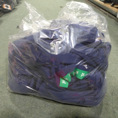 3223 - Quantity of men's navy Adidas track pants - mixed size. * This lot is subject to VAT