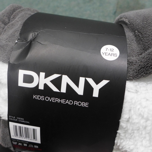 3247 - Small quantity of kids DKNY overhead robes - mixed sizes. *This lot is subject to VAT