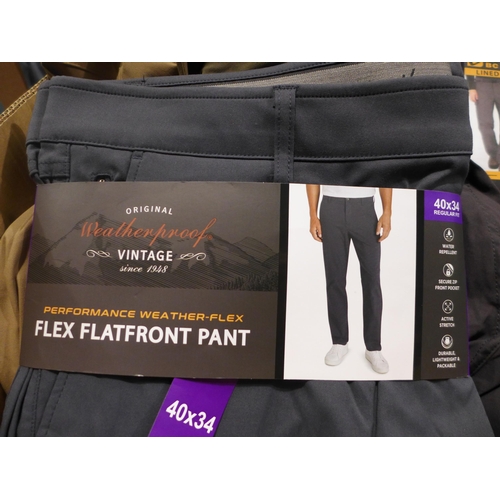 3253 - Assortment of mens trousers - various sizes, styles etc.  *This lot is subject to VAT