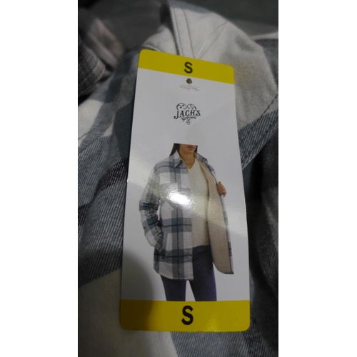 3261 - Blue large quantity of women's Jach's checked shirt jackets, mixed sizes *This lot is subject to VAT