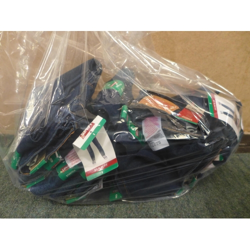 3275 - Quantity of kid's Levi 511 slim fit jeans size/age 8 *This lot is subject to VAT