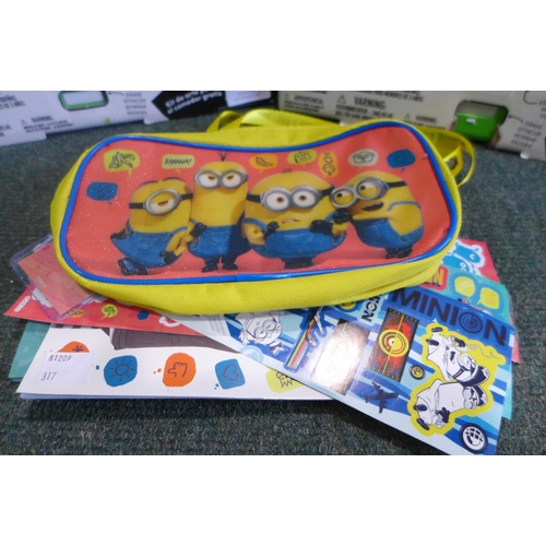 3379 - 2 x Boogieboard Sketch Studios, Minions Bumper Stationery set (317-266,267,272) *This lot is subject... 