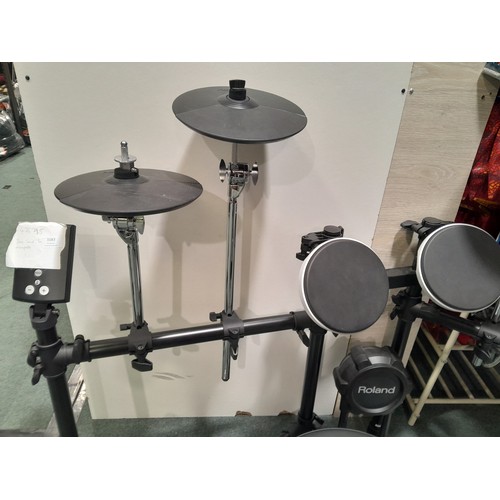 3183 - Roland Td-E1 Drum Kit with Stool (No Cables/No Leads)  , Original RRP £449.99 + VAT  (316-169) *This... 