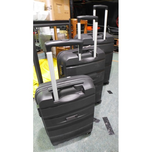 3170 - American Tourister - Bon Air Black Luggage 3pc Set, (damaged handle on small case) Original RRP £133... 