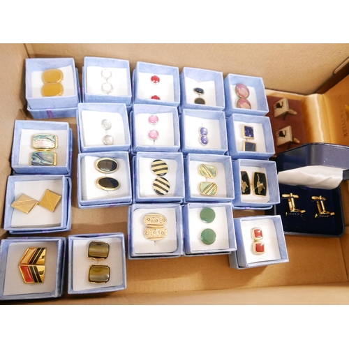675 - Twenty-two pairs of cufflinks and a box of mixed costume jewellery