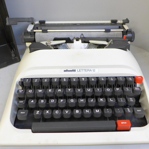 710 - An Olivetti Lettera 12 portable typewriter