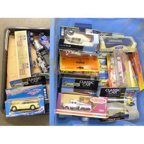 732 - A collection of die-cast model vehicles, majority boxed