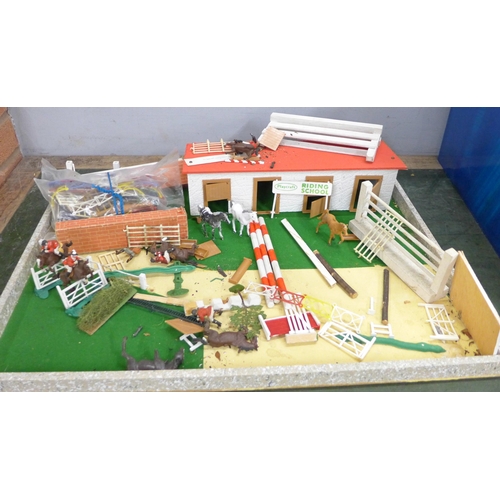 740 - A model Playcraft riding school