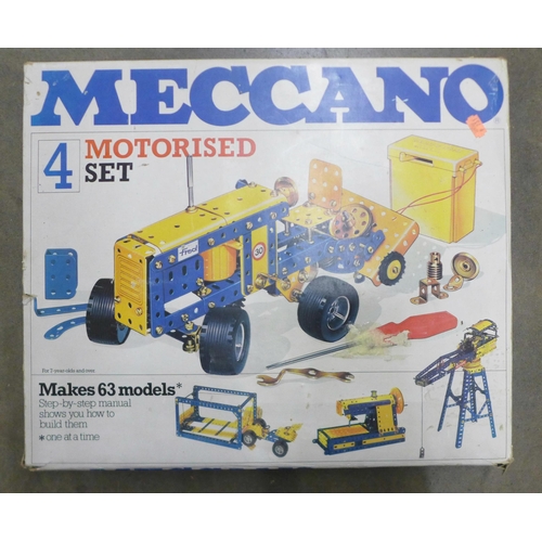 754 - Three 1970s/1980s Meccano sets