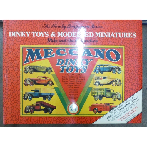 757 - A box containing Meccano and train books and Meccano instruction booklets