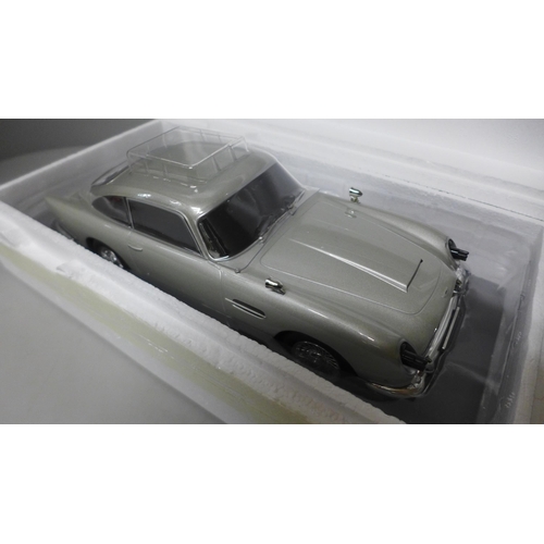 759 - A James Bond No Time to Die large Aston Martin DB5 and DVD set in presentation box, box a/f