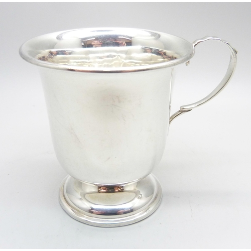 801 - A Christening mug, Birmingham 1940, 55g