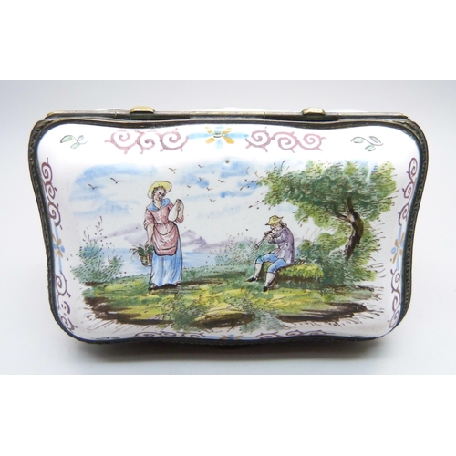 811 - A late 19th Century enamelled hand painted Capodimonte Italian porcelain casket, 10.5cm wide