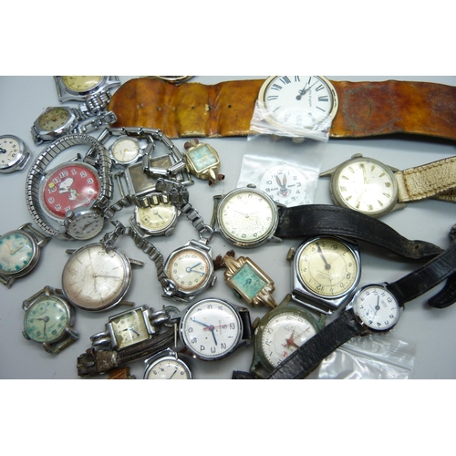 822 - Assorted lady's and gentleman's mechanical wristwatches including a boy's/gentleman's Snoopy watch a... 