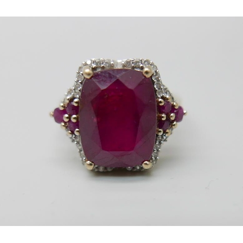 949 - A 9ct gold, ruby and diamond ring, 5.5g, L