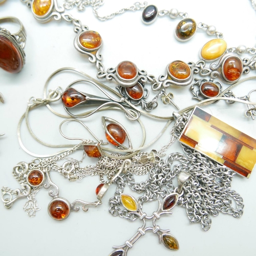 967 - A collection of silver and amber jewellery