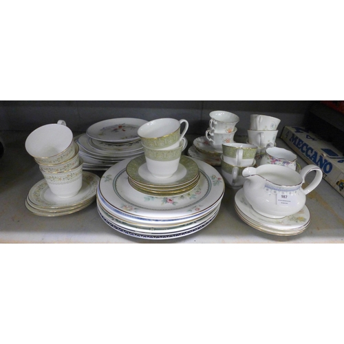 987 - Tea and dinnerware including various Royal Doulton **PLEASE NOTE THIS LOT IS NOT ELIGIBLE FOR POSTIN... 