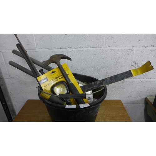2040 - A bucket of assorted hand tools including crow bars, slate roofing tool, Rolson precision tol set, a... 
