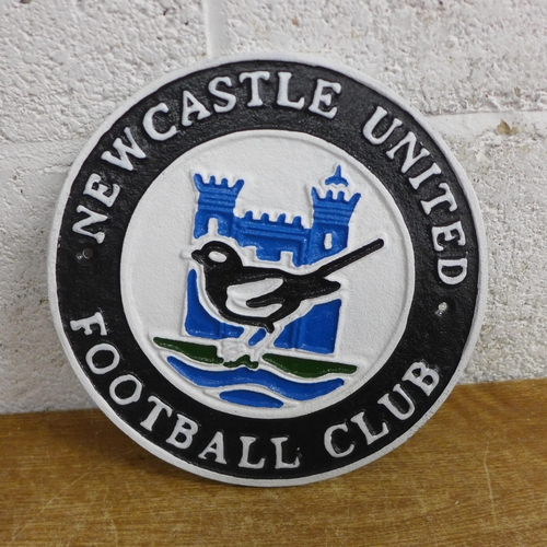 2054 - A Newcastle United plaque * this lot is subject to VAT