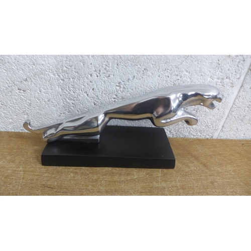 2125 - A polished aluminium Jaguar Figure * this lot is subject to VAT