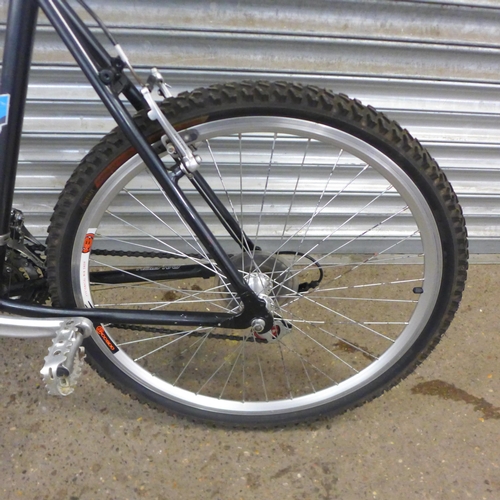 2213 - An Airlite free ride LX Aluminium Raleigh gents mountain bike