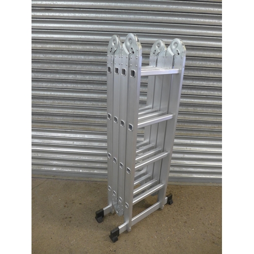 2217 - A folding multifuctional platform ladder - 16 rung